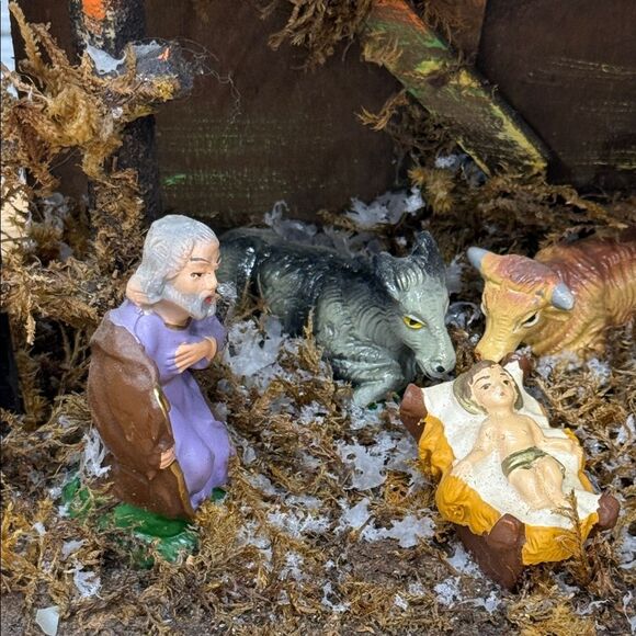Rustic Nativity Scene with Figurines made in Italy - Picture 2 of 4